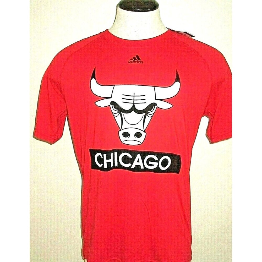 Adidas Men's Chicago Bulls NBA Ultimate Tee SS T Shirt Red White Small NWT